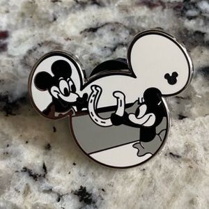 Disney Mickey and Minnie Black and White Trading Pin